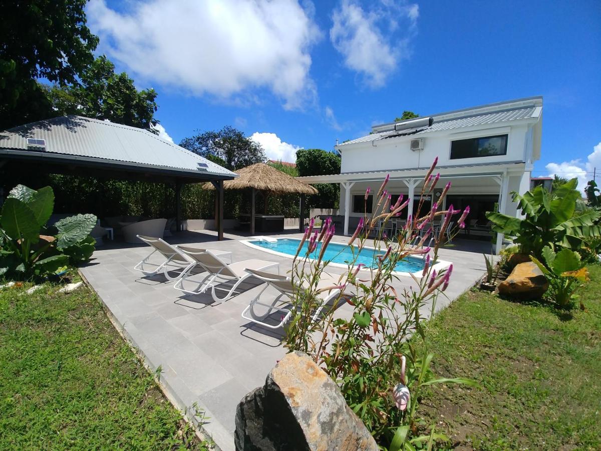 Villa Lorenza Petit-Bourg Exterior photo